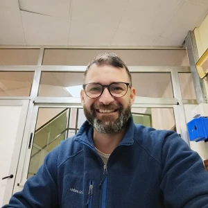 Prof. Ernesto Julio Oroño